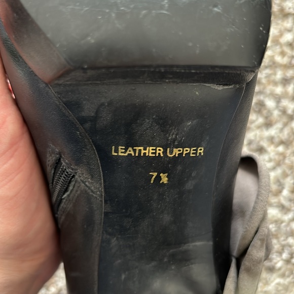 Kelsi Dagger Rosabella heeled ankle boots booties flower 7.5 7 1/2  leather - Picture 10 of 11